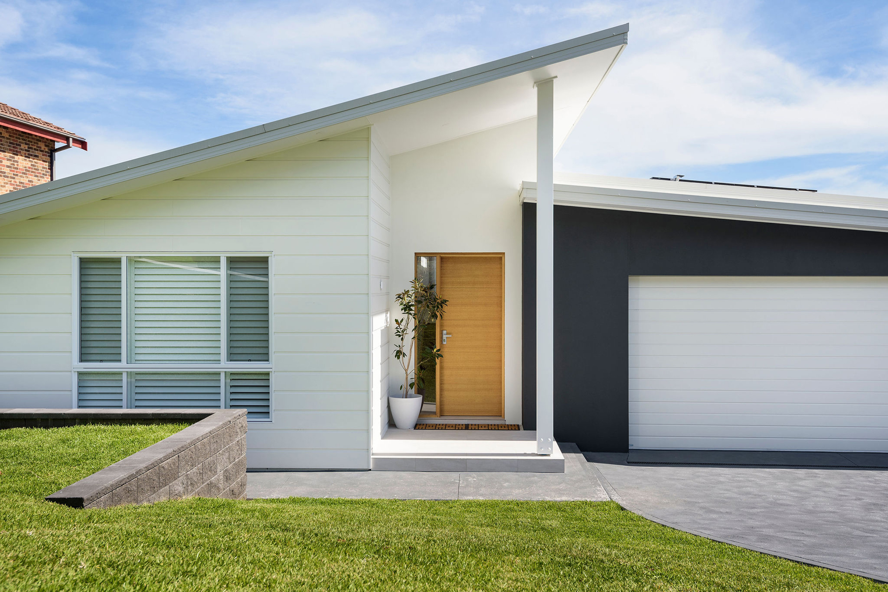 Extrabuild- Lakelands- Exterior (1) - builderforyou